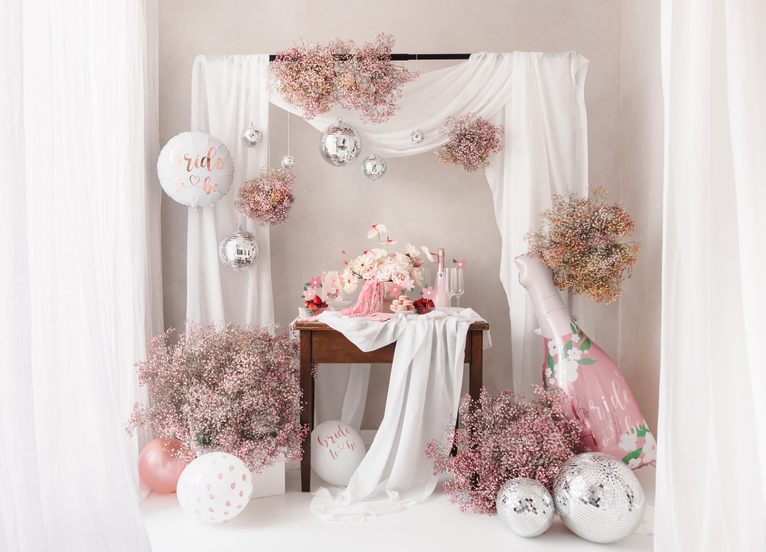 Apvalus "Bride To Be" balionas (35 cm.) - Image 3